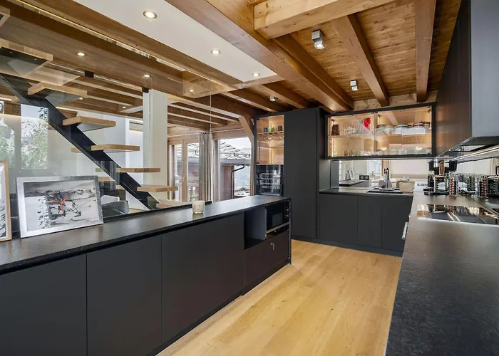 Chalet Familial Contemporain A 1850 Avec Piscine, Sauna Et Terrasse - Fr-1-564-162