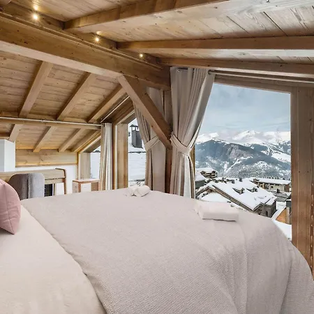 Familial Contemporain A 1850 Avec Piscine, Sauna Et Terrasse - Fr-1-564-162 * Courchevel